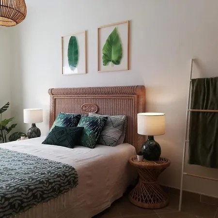 Cozy Carvoeiro W/ Sea View & Private Access To Beach Appartamento Lagoa (Algarve)