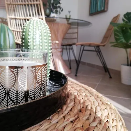 Daire Cozy Carvoeiro W/ Sea View & Private Access To Beach